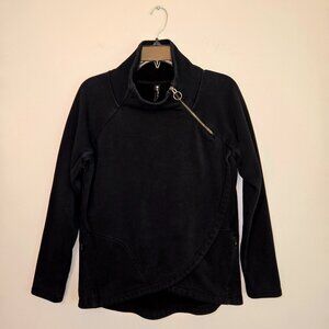 Black Athleta Styled Sweatshirt with Cross Front Hem in a Misses Small